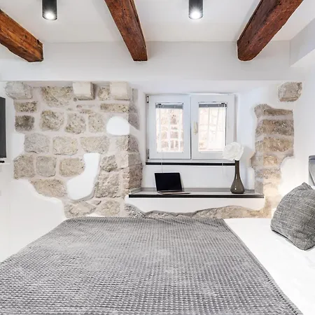 Bakaric Deluxe With Terrace