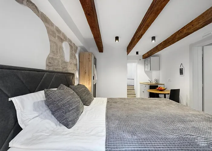 Bakaric Deluxe With Terrace *