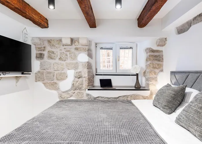 Bakaric Deluxe With Terrace